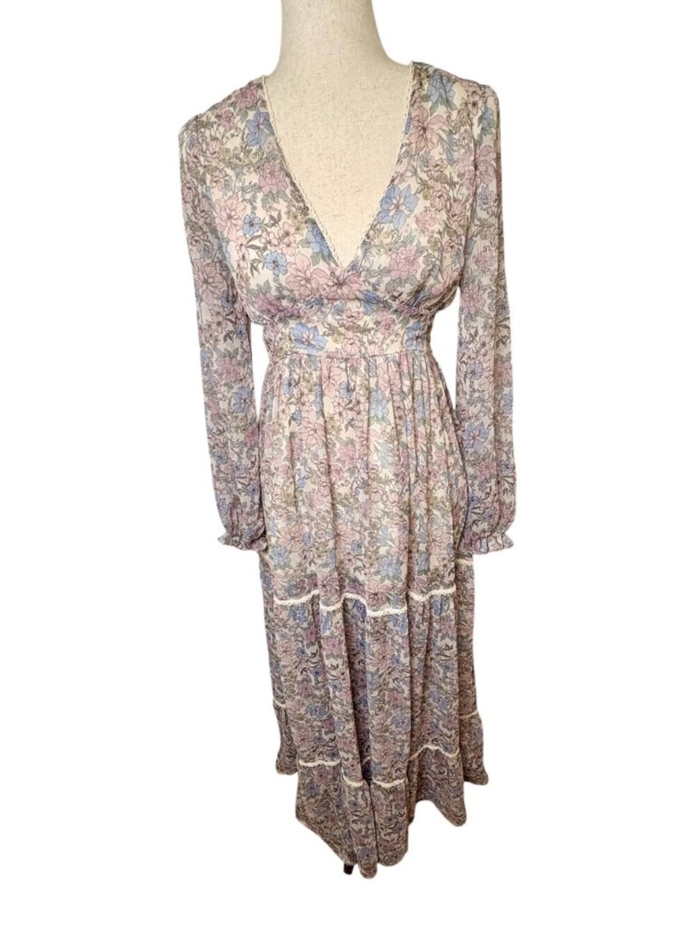 Coco + Jameson Pastel Floral Lace Trim Long Sleeve Tiered Maxi Dress Size Small